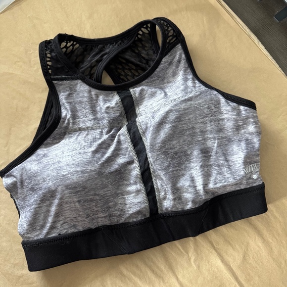 NWT Peloton Sports Bra High Neck Pride Flag Black Rainbow Size Medium - Picture 11 of 16